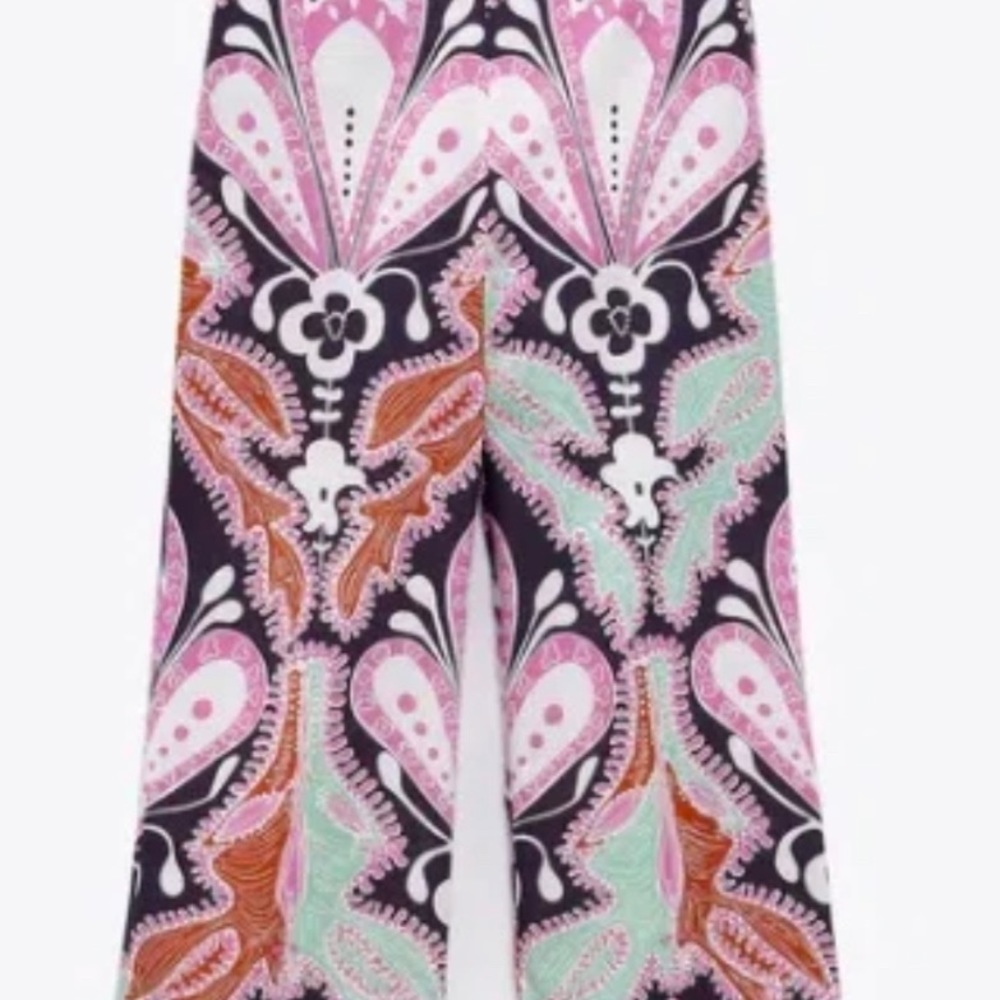 Multicolor, it’s soft fabric, size xs